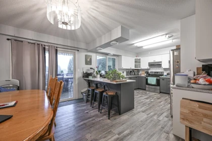 Breakfast Nook Photo of 2436 Rideau Street, Abbotsford, BC