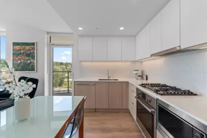 Pantry Photo of 1302 318 Alderson Avenue, Coquitlam, BC