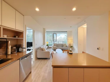 105 8850 University Crescent, Burnaby, BC, Burnaby — Apartment/Condo for sale