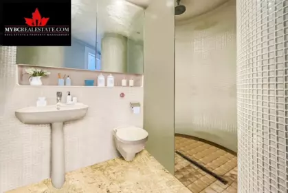 Primary Bathroom Photo of 1607 838 W Hastings Street, Vancouver, BC