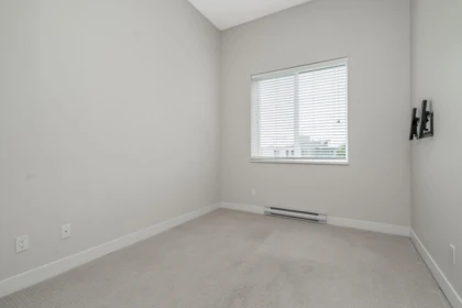 Basement Recreation Room Photo of 407 15850 26th Avenue, Surrey, BC