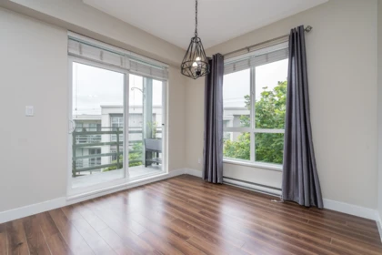 Office / Den Photo of 407 15850 26th Avenue, Surrey, BC