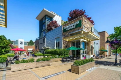 Swimming Pool Photo of 407 15850 26th Avenue, Surrey, BC