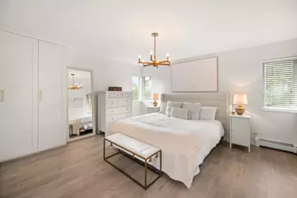 Guest Bathroom Photo of 877 166 Street, Surrey, BC