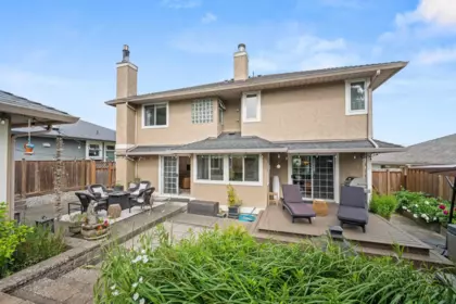 Hot Tub / Spa Photo of 877 166 Street, Surrey, BC