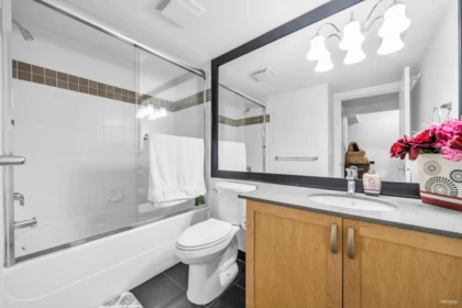 Primary Bathroom Photo of 132 12040 68 Avenue, Surrey, BC