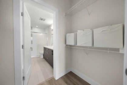 Powder Room Photo of 509 32838 Ventura Avenue, Abbotsford, BC