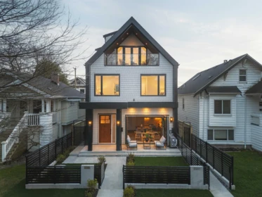 1 2684 Oxford Street, Vancouver, BC, Vancouver — Half Duplex for sale