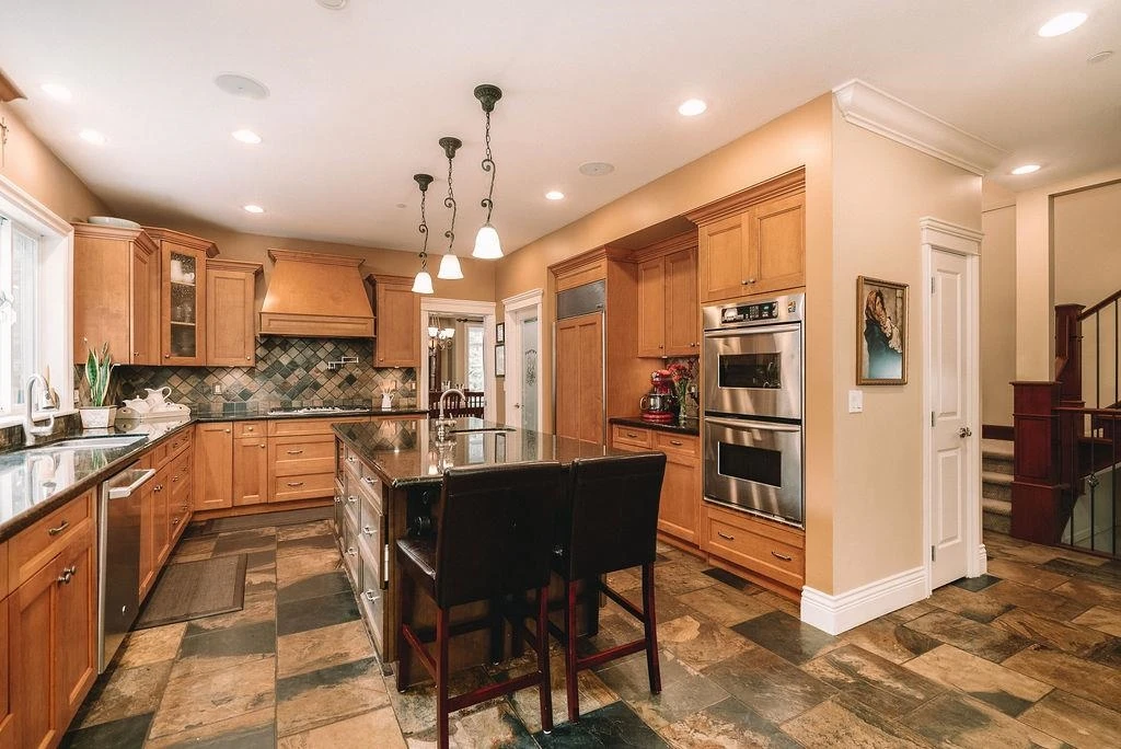 Dining Area Photo of 30 Birch Wynd, Port Moody, BC