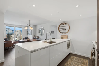 Breakfast Nook Photo of 2607 1111 Richards Street, Vancouver, BC