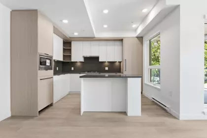 203 2268 E Broadway, Vancouver, BC, Vancouver — Apartment/Condo for sale