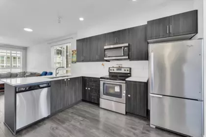 Kitchen Island Photo of 72 14555 68 Avenue, Surrey, BC