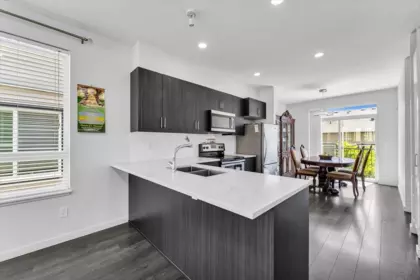72 14555 68 Avenue, Surrey, BC, Surrey — Townhouse for sale