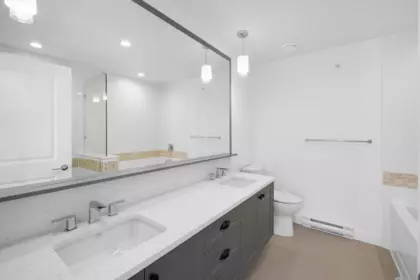 Walk-In Closet Photo of 21 20487 65 Avenue, Langley, BC