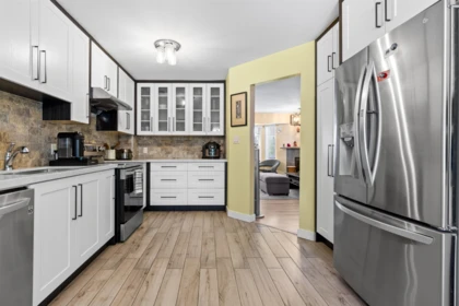 Breakfast Nook Photo of 27 15550 89 Avenue, Surrey, BC