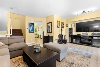 Kitchen Island Photo of 27 15550 89 Avenue, Surrey, BC