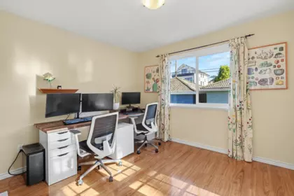 Entry Foyer Photo of 588 N Kaslo Street, Vancouver, BC