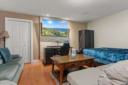 Hallway Photo of 3222 Comox Court, Abbotsford, BC