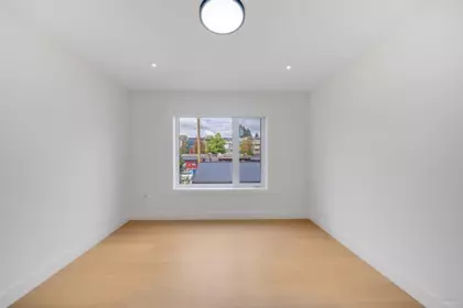 Basement Recreation Room Photo of 2 4463 Walden Street, Vancouver, BC