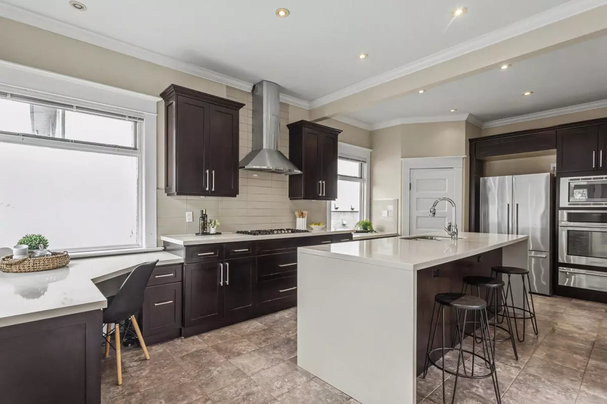 Dining Area Photo of 4072 Ontario Street, Vancouver, BC