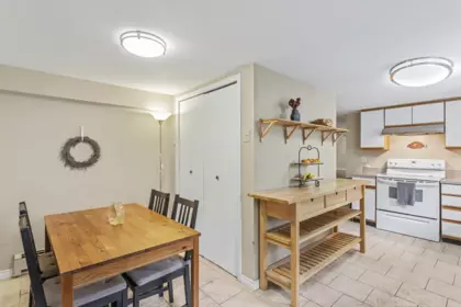 Laundry Room Photo of 4072 Ontario Street, Vancouver, BC