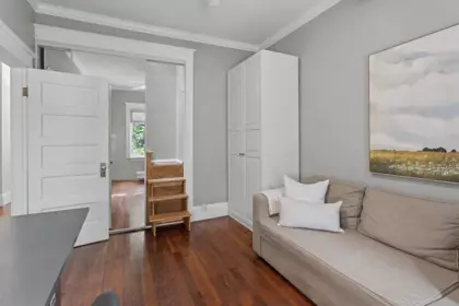 Powder Room Photo of 4072 Ontario Street, Vancouver, BC