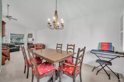 Kitchen Island Photo of 6833 Nicholson Road, Delta, BC