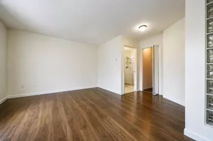 Hallway Photo of 26 7175 17th Avenue, Burnaby, BC
