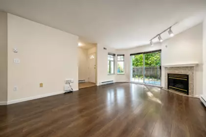 Kitchen Photo of 26 7175 17th Avenue, Burnaby, BC