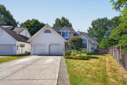 20666 90a Avenue, Langley, BC, Langley — Single Family Residence for sale
