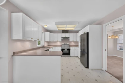 Walk-In Closet Photo of 20666 90a Avenue, Langley, BC