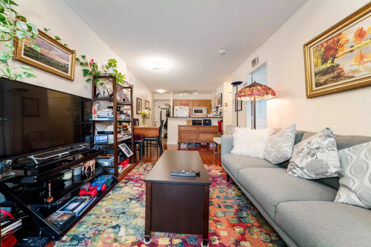 Family Room Photo of 304 1295 Richards Street, Vancouver, BC