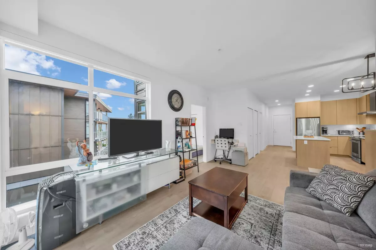 Dining Area Photo of 311 7788 18th Street, Burnaby, BC