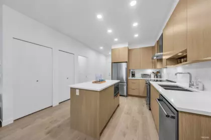 Walk-In Closet Photo of 311 7788 18th Street, Burnaby, BC