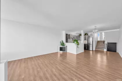 524 666 Leg In Boot Square, Vancouver, BC, Vancouver — Apartment/Condo for sale