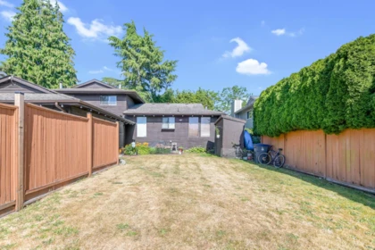 Front Yard Photo of 8473 152 Street, Surrey, BC
