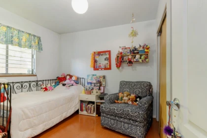 Hallway Photo of 8473 152 Street, Surrey, BC