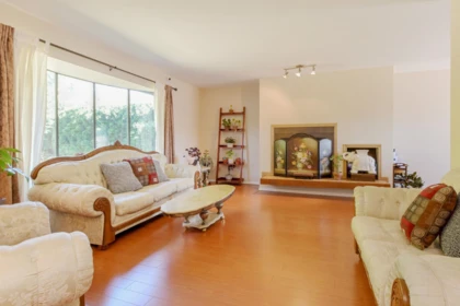 Kitchen Photo of 8473 152 Street, Surrey, BC