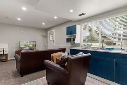 Hallway Photo of 34870 Cassiar Court, Abbotsford, BC