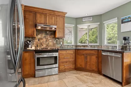 Primary Bedroom Photo of 34870 Cassiar Court, Abbotsford, BC