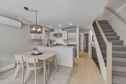 Kitchen Island Photo of 6 2014 London Lane, Whistler, BC