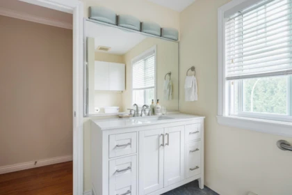 Mudroom Photo of 10172 159 Street, Surrey, BC