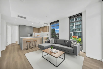 304 6608 Sussex Avenue, Burnaby, BC, Burnaby — Apartment/Condo for sale