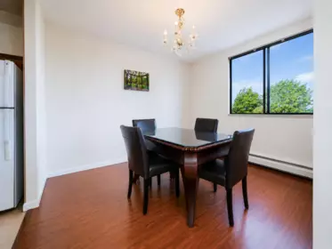 Kitchen Island Photo of 604 7100 Gilbert Road, Richmond, BC