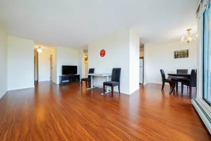 Kitchen Photo of 604 7100 Gilbert Road, Richmond, BC