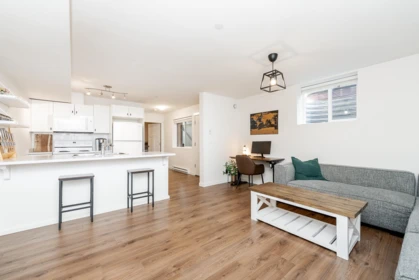 Hallway Photo of 12924 240a Street, Maple Ridge, BC