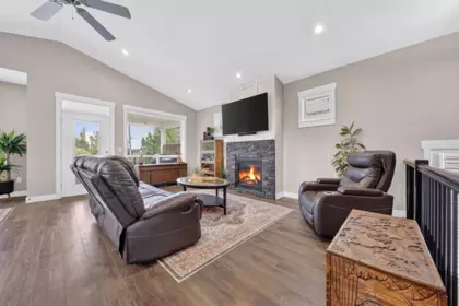 45386 Spadina Avenue, Chilliwack, BC, Chilliwack — Single Family Residence for sale