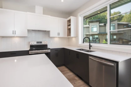 Kitchen Photo of 3 43610 Chilliwack Mountain Road, Chilliwack, BC