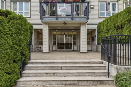 303 106 W Kings Road, North Vancouver, BC, North Vancouver — Apartment/Condo for sale