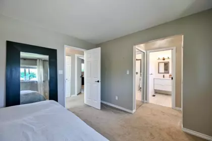 Hallway Photo of 27258 26b Avenue, Langley, BC